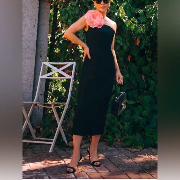 MAC DUGGAL One-Shoulder Floral Appliqué Midi-Dress - Picture 6 of 16